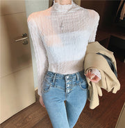 ブラウス レディース 女性用 トップス 長袖 ハイネック 透け感 ライン ウェーブ タイト おしゃれ 可愛い シンプル おでかけ 普段使い 婦人用 春 秋 ブラック ホワイト ベージュ ブラウン