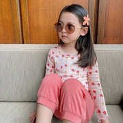 カットソー キッズ 子供服 子ども服 女の子 トップス 長袖 丸首 ラウンドネック クルーネック プルオーバー 薄手 総柄 花柄 フラワー お花 ピンク グリーン ホワイト ポップ カジュアル 華やか 可愛い キュート おしゃれ 春 夏