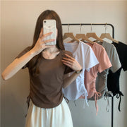 カットソー Tシャツ 半袖 レディース 女性 女子 大きいサイズ トップス プルオーバー ラウンドネック Uネック サイドシャーリング 無地 単色 スリム フィット感 シンプル ベーシック カジュアル 春夏 着回し力 定番 ブラック ホワイト グレー ブラウン ピンク 黒 白