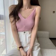 キャミソール リブニット Vネック トップス レディース 女性 シンプル かわいい おしゃれ 単色 無地 着回し ノースリーブ ロングシーズン カラバリ豊富 インナートップス 婦人用