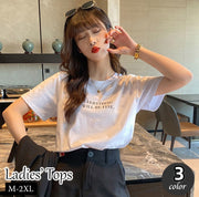 Tシャツ 半袖 レディース 女性用 クルーネック 英字 ロゴ入り ラウンドネック トップス 大きいサイズ有り シンプル カジュアル デイリー 普段使い お出かけ 着回し おしゃれ かわいい