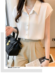 ブラウス シャツ レディース 婦人服 トップス フレンチスリーブ 半袖 前あき 前ボタン 襟付き 無地 シンプル 単色 おしゃれ 大人可愛い きれいめ オフィス 通勤 スーツ かわいい 夏 大きいサイズあり ホワイト イエロー ネイビー