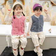 ベスト 子供服 キッズ ベビー ジュニア 女の子 男の子 フリース ボア もこもこ トップス Vネック ジップアップ 前開き 無地 シンプル カジュアル おしゃれ 可愛い 暖かい あったか 秋冬