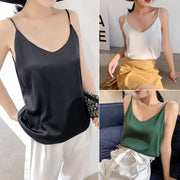キャミソール レディース 婦人服 トップス Vネック サテン調 光沢感 ツヤ感 上品 エレガント 無地 ゆったり 単色 シンプル おしゃれ インナー用 重ね着用 オフィス 通勤 デイリー 普段使い