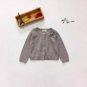 キッズボレロ キッズカーディガン ニットボレロ 子供服 キッズ服 ベビー服 女の子用 ボレロ カーディガン ニット 羽織り 羽織り物 長袖 ひとつボタン ボタン リボン 裾リブ 袖リブ リブ 無地 シンプル 可愛い かわいい お洒落 おしゃれ ガーリー きれいめ カジュアル 結婚式 入学式 パーティー 子供 こども キッズ ベビー 女の子 女児 73 80 90 100