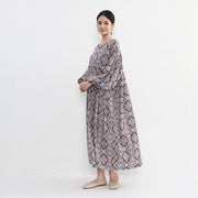 ロングワンピース レディース 長袖 ミモレ丈 Aライン フレア Vネック バルーンスリーブ ゆったり 体型カバー 花柄 ギャザー