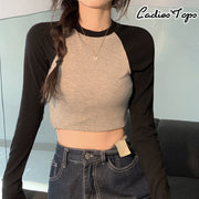 カットソー 長袖 レディース ショート丈 クロップド丈 短め クルーネック ラグランスリーブ 丸首 ロンT Tシャツ おしゃれ かわいい カジュアル デイリー 肌見せ 普段着 部屋着 デート 女子 女性用 婦人服