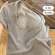 カットソー Tシャツ 半袖 レディース 女性 婦人 トップス Uネック 丸首 デコボタン付き 無地 単色 シンプル カジュアル おしゃれ