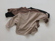 ロングTシャツ カットソー キッズ ベビー 子供用 男の子 女の子 トップス 長袖 前ボタン ラウンドネック ラウンドカット 無地 単色 シンプル お洒落 お出かけ 着回し力 合わせやすい 普段使い 女児 男児 子供服