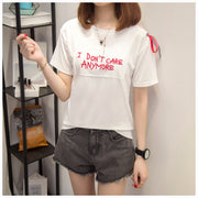 半袖カットソー レディースカットソー トップス Tシャツ レディース 女性 ラウンドネック 半袖 肩出し ショルダーカット 刺繍 英字 アルファベット リボン リボンストラップ チェック柄 サイドスリット シンプル カジュアル オシャレ 夏