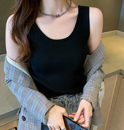 タンクトップ レディース 女性 トップス インナー ノースリーブ Uネック リブ 無地 シンプル カジュアル 着回し お洒落 婦人服