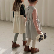 ワンピース ニット エプロン ドレス 子供服 韓国子供服 海外子供服 おしゃれ シンプル かわいい 上品 黒 グレー ブルー アイボリー ブラック jam