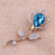 ブローチ ラインストーン ビジュー 花 フラワー レディース アクセサリー キラキラ おしゃれ きれいめ 上品 華やか エレガント 豪華 ゴージャス 可愛い かわいい 大人 女性用 婦人用 ジュエリー 記念日 誕生日 プレゼント 贈り物 ギフト パーティー イベント 結婚式 入学式 卒業式 入園式 卒園式 ワンポイント ファッション 雑貨 小物