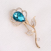 ブローチ ラインストーン ビジュー 花 フラワー レディース アクセサリー キラキラ おしゃれ きれいめ 上品 華やか エレガント 豪華 ゴージャス 可愛い かわいい 大人 女性用 婦人用 ジュエリー 記念日 誕生日 プレゼント 贈り物 ギフト パーティー イベント 結婚式 入学式 卒業式 入園式 卒園式 ワンポイント ファッション 雑貨 小物