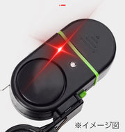 釣りアラーム ヒットセンサー フィッシング アタリ検知 あたり 光と音でお知らせ 釣具 釣り具 釣り竿アクセサリー 魚つり フィッシュ ライト クリップ式 置き竿 取付簡単 便利 アウトドア ボタン電池式