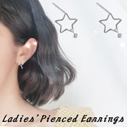 ピアス レディース アクセサリー ジュエリー スタッド 華奢 ラインストーン ワンポイント リング スター 星 メタル シルバーカラー 可愛い かわいい おしゃれ お洒落 キュート 上品 清楚 女子力アップ カジュアル シンプル 女性 女の子 ガールズ 婦人用 プレゼント 贈り物 ギフト 誕生日 記念日 お出かけ 外出 デート 女子会 合コン お呼ばれ