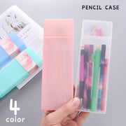 ペンケース 筆箱 筆入れ 箱型 小物入れ 文房具 筆記用具入れ 文具 仕切りあり 消しゴム入れ スクエア ボックス型 クリアカラー かわいい シンプル おしゃれ ガーリー シンプル 通学 小学生 中学生 高校生 大学生 男女兼用 メンズ レディース ピンク 青 緑 透明