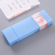 ペンケース 筆箱 筆入れ 箱型 小物入れ 文房具 筆記用具入れ 文具 仕切りあり 消しゴム入れ スクエア ボックス型 クリアカラー かわいい シンプル おしゃれ ガーリー シンプル 通学 小学生 中学生 高校生 大学生 男女兼用 メンズ レディース ピンク 青 緑 透明