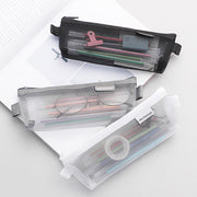 ペンケース 筆箱 ふでばこ 筆記用具入れ 小物収納 文房具 ステーショナリー 三角形 メッシュ ファスナー ジップ シンプル 軽量 通気性 おしゃれ