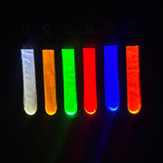LEDマーカーライト ペンダントライト ストラップ 吊り下げ ボタン電池式 点滅 反射 暗闇 夜 安全 アウトドア 夜間 ジョギング 散歩 スポーツ キーホルダー キャンプ 釣り フィッシング ランタン 機能的 便利