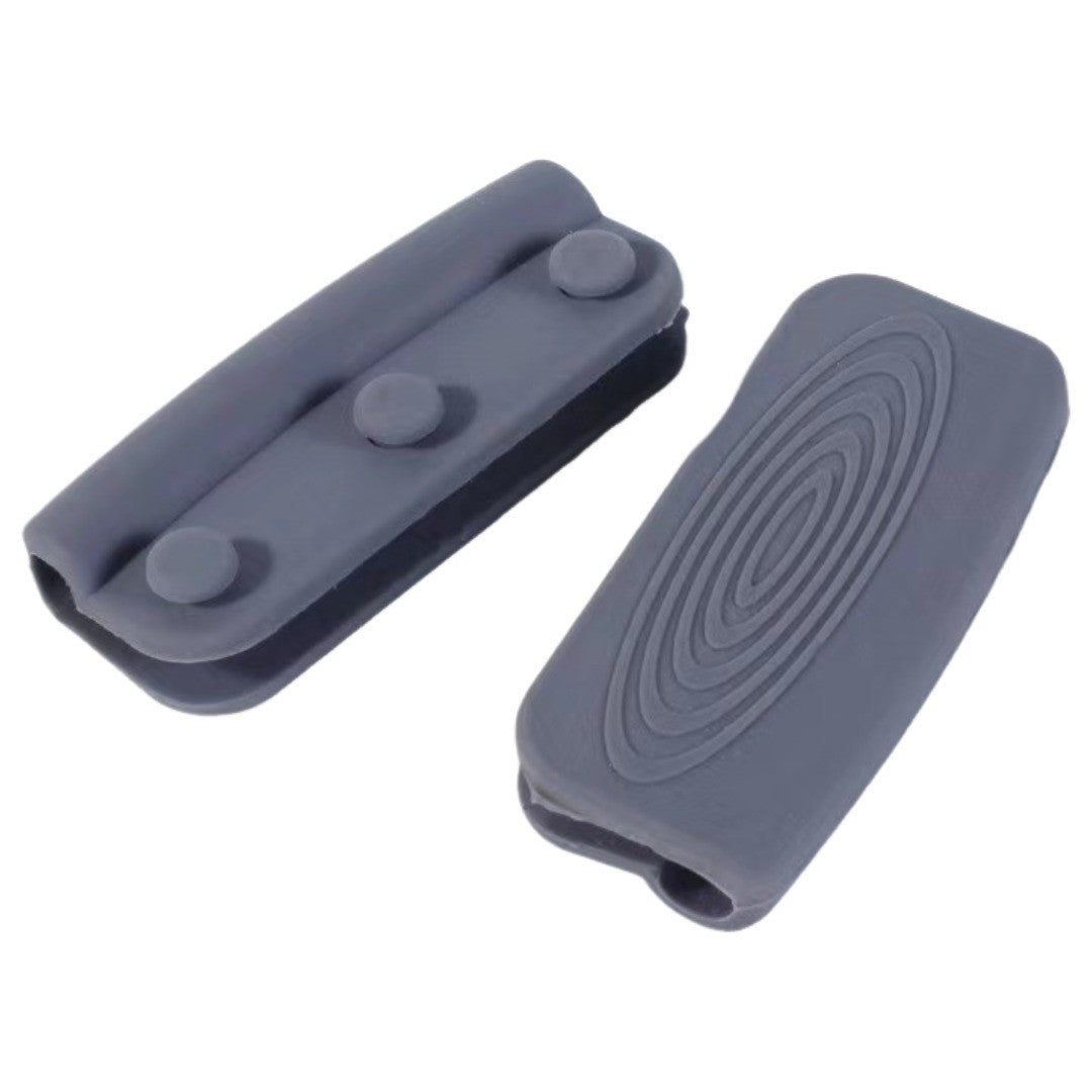 取っ手カバー シリコンカバー 2個セット 鍋つかみ キッチン用品 持ち手カバー 耐熱 シリコン 滑り止め ハンドルカバー 取り付け簡単 穴あき ソフト やわらかい シンプル 便利グッズ キッチン雑貨