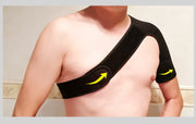 肩用サポーター 肩ベルト 肩プロテクター 男女兼用 メンズ レディース 単品 右肩用 左肩用 固定 保護 無地 黒 マジック テープ スポーツ アウトドア 運動 通気 ユニセックス 男性用 女性用