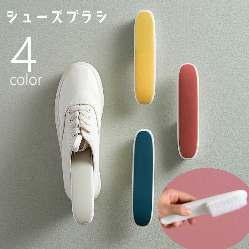 シューズブラシ 靴ブラシ シューズクリーナー 靴洗いブラシ 柄付き 洗濯ブラシ 洗濯用品 コンパクト 小さめ 洋服洗い 衣類洗い 汚れ落とし 部分洗い 握りやすい スティック かわいい シンプル おしゃれ 白 赤 黄 青