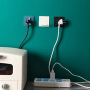 粘着フック 単品 ケーブルクリップ 壁付け 折りたたみ式 多用途 粘着テープ 収納 配線 USB 整理整頓 日用品雑貨 ケーブルホルダー コードホルダー 巻き付け式 スマホスタンド リモコンスタンド PCアクセサリー スクエア 四角 格子柄 単色 充電ケーブル まとめる 絡みにくい 落下防止 壁用 シンプル おしゃれ キッチン テレビ台 インテリア雑貨 寝室 テレビ台 浴室 洗面所 かわいい カジュアル 黒 白 灰 ネイビー