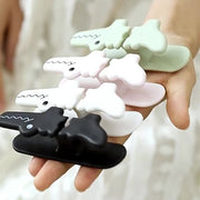 ケーブルホルダー ワニ わに 配線整理 まとめる スッキリ かわいい おしゃれ 粘着テープ コード収納 充電コード 充電ケーブル アクセサリーホルダー 小物掛け スマホ タブレット 電源コード