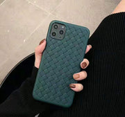 iPhoneケース カバー スマホケース 軽量 薄型 耐衝撃 背面保護 放熱 散熱 通気性 編み ソフト 柔らかい 14 レザー調