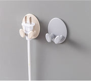ケーブルホルダー 2個セット 粘着フック 壁掛けフック ウォールフック 収納用品 コード 充電コード 電源 コンセント イヤホン 貼付け