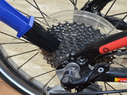 チェーンブラシ 自転車用 三面ブラシ コの字型 メンテナンス用品 洗車 掃除用具 汚れ落とし サビ落とし ロングブラシ 使いやすい ギアの清掃 磨く バイク サイクリング 3面ブラシ