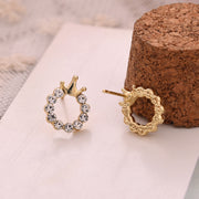 ピアス スタッドピアス レディース アクセサリー ファッション小物 ラインストーン 円形 王冠 キラキラ 輝く 華やか フォーマル パーティー おしゃれ