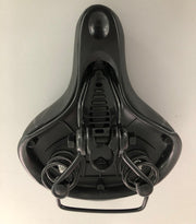 サドル 自転車 交換 衝撃吸収 クッション 柔らかい 肉厚 穴あき 通気性 防水 反射板 マウンテンバイク クロスバイク ロードバイク サイクリング アウトドア ブラック ブルー レッド 黒 赤 青 自転車用品 パーツ