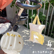 おしりふきポーチ おしり拭きケース ウェットシートポーチ ベビー用品 おむつ交換グッズ 育児グッズ 持ち手付き おしりふき入れ ウェットティッシュケース お尻ふきポーチ ファスナー 持ち運び 持ち歩き お出かけ お散歩 便利グッズ 刺繍入り キルティング生地 リス ウサギ クマ かわいい ナチュラル シンプル キュート 白 黄