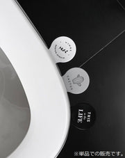 便座用 取っ手 ハンドル 持ち手 リフター トイレ用品 上げ下げ 蓋 衛生的 清潔 手が汚れない 触れない 触らない スポンジ 両面テープ 洋式便器 便器シート トイレリッド フタ ふた 取り付け簡単 簡単設置 ロゴ リーフ 葉 サボテン 植物 ホワイト ブラック 北欧風 ボタニカル モダン シンプル おしゃれ お洒落