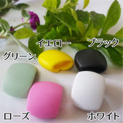 ケーブルホルダー 同色4本セット ケーブルクリップ ケーブル整理用品 イヤホン収納 コードまとめる 束ねる 固定 配線整理 コードホルダー 繰り返し使える 便利 シンプル