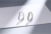 ピアス レディース アクセサリー ハート フープ 中折れ シルバーカラー ラインストーン 結婚式 誕生日 可愛い 上品 高級感 定番 お嬢様 おしゃれ きれいめ シンプル 通勤スタイル
