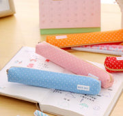 ペンケース 筆箱 筆記用具入れ 鉛筆入れ 文房具 ペン入れ 小物入れ コンパクト ファスナー ドット かわいい シンプル おしゃれ 勉強 仕事 収納