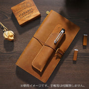 ペンケース 本革 レザー 牛革 筆記具入れ ペンホルダー 1本 スリム コンパクト 胸ポケット 父の日 誕生日 プレゼント 母の日 敬老 持ち歩き 携帯 ペンカバー 皮 革 手造り レトロ スリム 小さい コンパクト おしゃれ かっこいい 贈り物 プレゼント 記念品 大人 社会人 カラバリ豊富