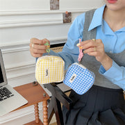 サニタリーポーチ ナプキン用ポーチ マルチポーチ ミニポーチ メイクポーチ 化粧ポーチ トラベルポーチ レディース 女性 小物入れ 収納ポーチ ポーチ スクエア