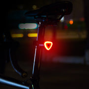 自転車ライト テールライト リアライト USB充電式 防水 三角形 自転車用ライト 明るい 取り付け簡単 装着簡単 事故防止 安全 夜間 自転車用品 自転車アクセサリー マウンテンバイク ロードバイク リチウム