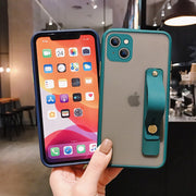 スマホケース スマホカバー iPhoneケース iPhoneカバー ユニセックス 男女兼用 レディース メンズ 女性 男性 お揃い ペアルック スマホアクセサリー スマホ周辺雑貨 スマホ関連雑貨 ハンドストラップ付き バンド付き 半透明 無地 ブラック ピンク ブルー シンプル カジュアル クール かっこいい おしゃれ 可愛い キュート
