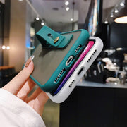 スマホケース スマホカバー iPhoneケース iPhoneカバー ユニセックス 男女兼用 レディース メンズ 女性 男性 お揃い ペアルック スマホアクセサリー スマホ周辺雑貨 スマホ関連雑貨 ハンドストラップ付き バンド付き 半透明 無地 ブラック ピンク ブルー シンプル カジュアル クール かっこいい おしゃれ 可愛い キュート