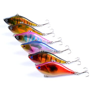 ハードルアー ミノープラグ 釣り針付き 釣り具 6cm 疑似餌 偽餌 フック付き 小魚デザイン 3Dアイ 軽量 カラフル 海釣り 川釣り 海水 淡水 釣り用品 フィッシング用品 アウトドア