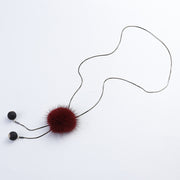 ネックレス ペンダント レディース アクセサリー ぽんぽん ふわふわ ボール ラウンド型 75センチ ロング 長め かわいい ダークカラー 冬 プレゼント ギフト 贈り物 誕生日 記念日