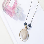 ネックレス ペンダント レディース アクセサリー ぽんぽん ふわふわ ボール ラウンド型 75センチ ロング 長め かわいい ダークカラー 冬 プレゼント ギフト 贈り物 誕生日 記念日