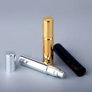 アトマイザー 詰め替え容器 スプレーボトル 持ち運び 5ml 10ml ディスペンサー スプレー 香水 小分けボトル ポータブル コンパクト 小さい 軽量 ミニボトル アロマ フレグランス コロン シンプル おしゃれ 上品 かわいい きらきら 金色 銀色 黒