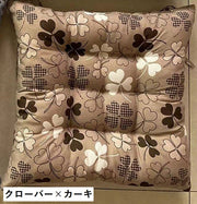 クッション 座布団 チェアパッド インテリア雑貨 スクエア 四角 プリント リーフ 葉っぱ柄 クローバー 花柄 フラワー モンステラ かわいい おしゃれ リビング ダイニング 椅子 ふわふわ
