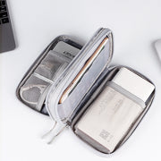 ガジェットポーチ ガジェットケース 収納ポーチ 小物入れ ツールバッグ ケーブル収納 防水 モバイル収納 トラベルポーチ 仕切り付き メッシュポケット付き 大容量 ファスナー ストラップ付 スクエア コンパクト 整理整頓 持ち運び 持ち歩き 出張 ビジネス 旅行 無地 単色 カジュアル シンプル おしゃれ スマート 黒 灰 ネイビー ピンク